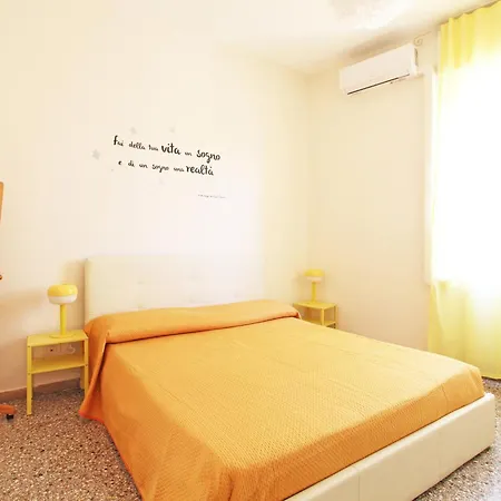 Julia Apartment *